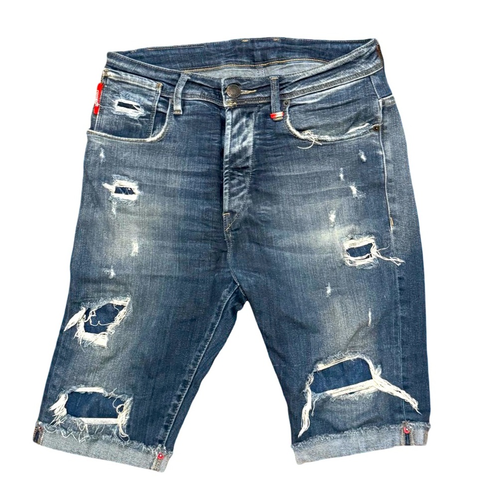 Craiser distressed shorts. Size 29